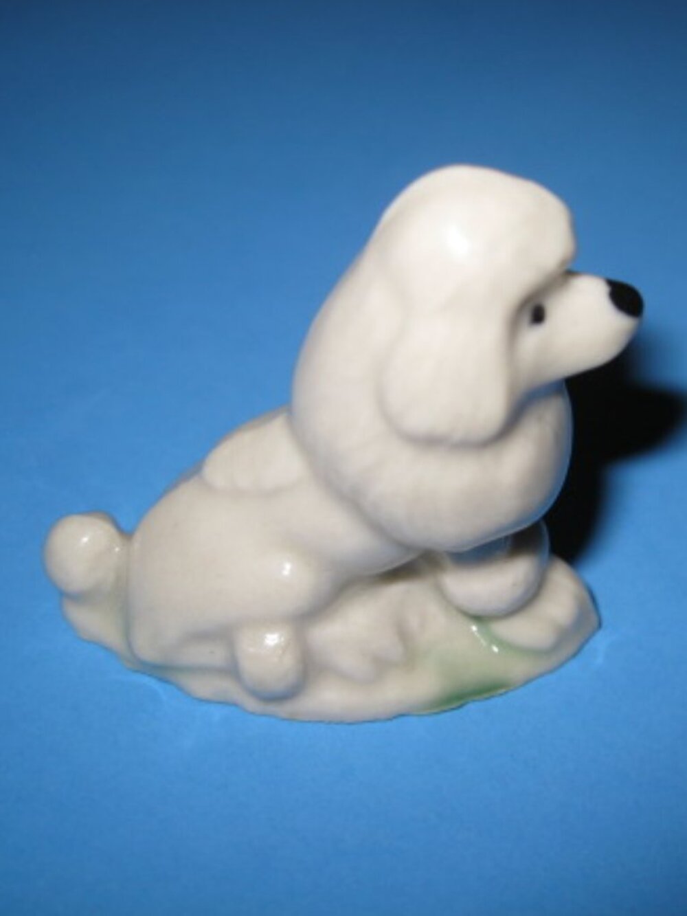 Poodle Dog Wade Red Rose Tea Figure Whimsie